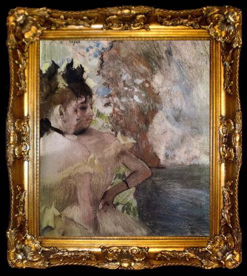 framed  Edgar Degas The Female actress in the background, ta009-2